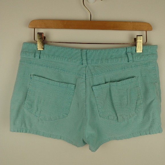 Cotton Candy Women's Mint Green Corduroy Short Shorts Pockets Size Medium - Picture 2 of 7